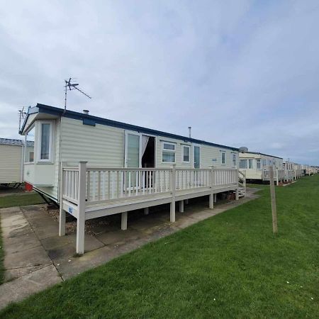 S313 3 Bed Caravan Golden Palm Чапел-Сент-Леонардс Экстерьер фото
