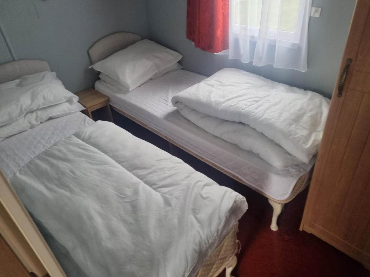 S313 3 Bed Caravan Golden Palm Чапел-Сент-Леонардс Экстерьер фото