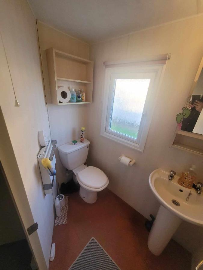 S313 3 Bed Caravan Golden Palm Чапел-Сент-Леонардс Экстерьер фото