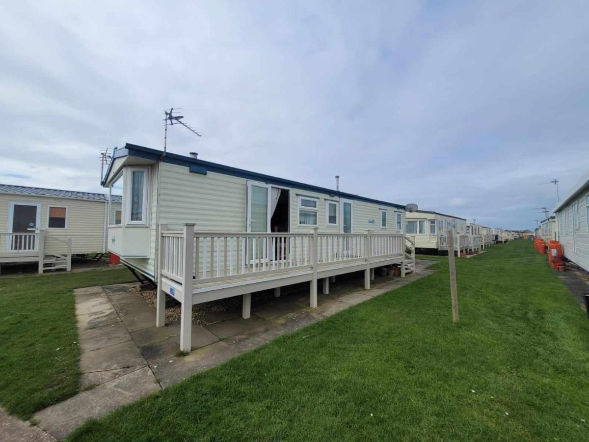 S313 3 Bed Caravan Golden Palm Чапел-Сент-Леонардс Экстерьер фото