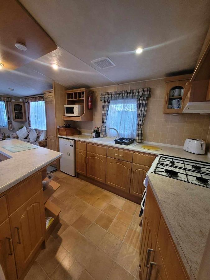 S313 3 Bed Caravan Golden Palm Чапел-Сент-Леонардс Экстерьер фото